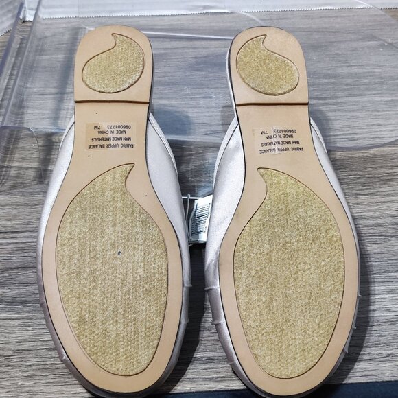 Xhilaration Shayla flats women's size 7M SilverSatin Mule Cushioned Insoles NWT - Picture 10 of 12